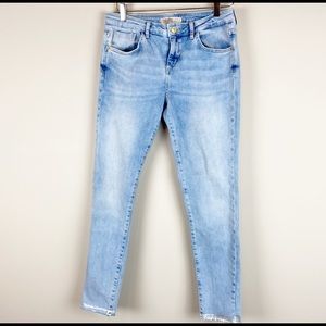 Zara | Mid Rise Skinny Jeans